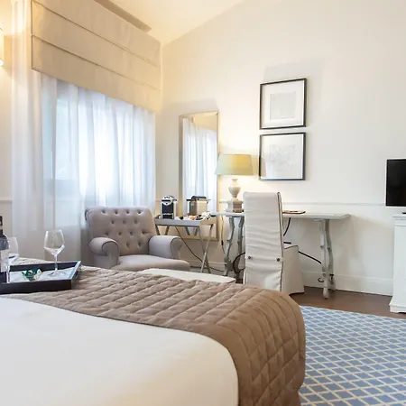 Palazzo Lorenzo Boutique & Hotel 4*