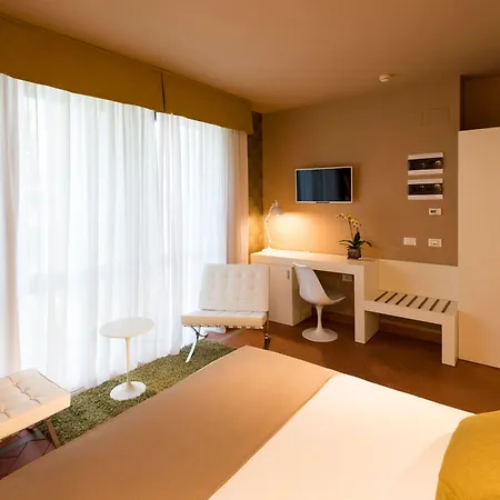 Palazzo Lorenzo Boutique & 4*