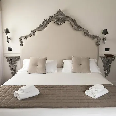 Palazzo Lorenzo Boutique & 4*